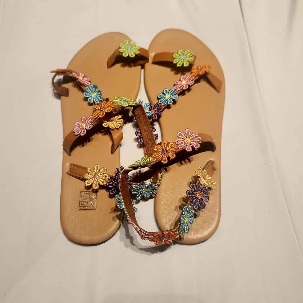 ⭐️Floral Super Sweet Sandals - Unique - Delicate - Festival -Boho -  Size 10